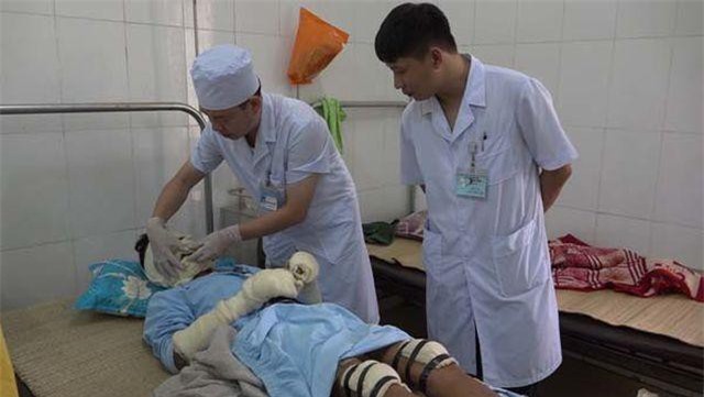 Thanh Hóa: Bếp gas công nghiệp phát nổ trong đám tang, nhiều người bỏng nặng