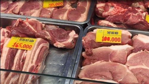 CLIP: Các hệ thống bán lẻ thịt heo tại TP.HCM đồng loại giảm giá