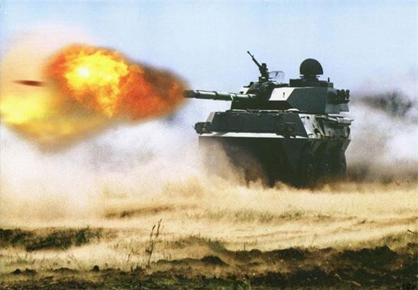 Clip: Cực hiếm bên trong pháo tự hành PTL02 Trung Quốc