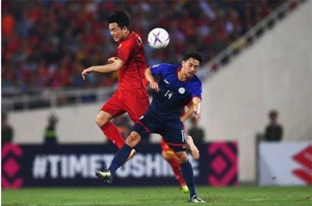 Buriram United mua thêm tiền vệ, vị trí của Xuân Trường lung lay