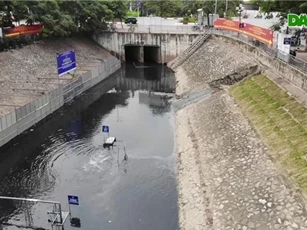 CLIP: Công nghệ Nhật Bản biến bùn sông Tô Lịch thành khí CO2 và nước