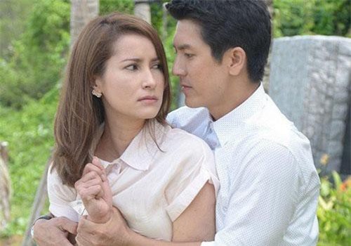 Nhiều lần thấy chồng và chị dâu thì thầm to nhỏ rất mờ ám, vợ đau khổ "bắt gian" nhưng không ngờ lại chứng kiến cảnh tượng khó hiểu