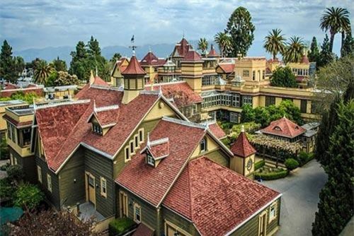 Kỳ lạ ngôi nhà ma ám ảnh toàn nước Mỹ