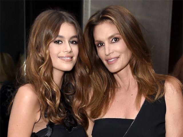 Những đứa trẻ “con sao” khiến cha mẹ “mát mặt”