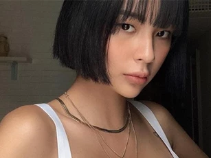 Gương mặt khác lạ bất ngờ, Phí Phương Anh vừa bơm môi đúng không?