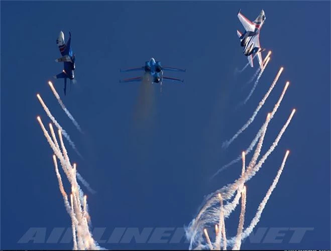 May bay Su-27 da 42 tuoi: Van song khoe, Viet Nam dung tot!