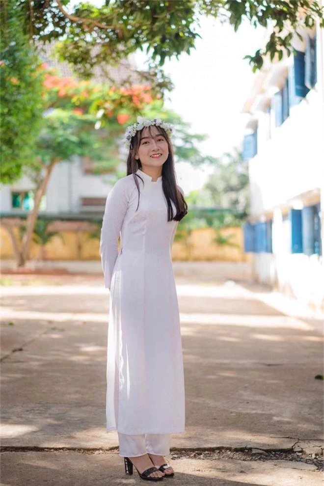 Xuất hiện một lớp học ở Đắk Lắk ai cũng xinh và giỏi xuất sắc, đúng là không thể chê được con gái Tây Nguyên - Ảnh 7.