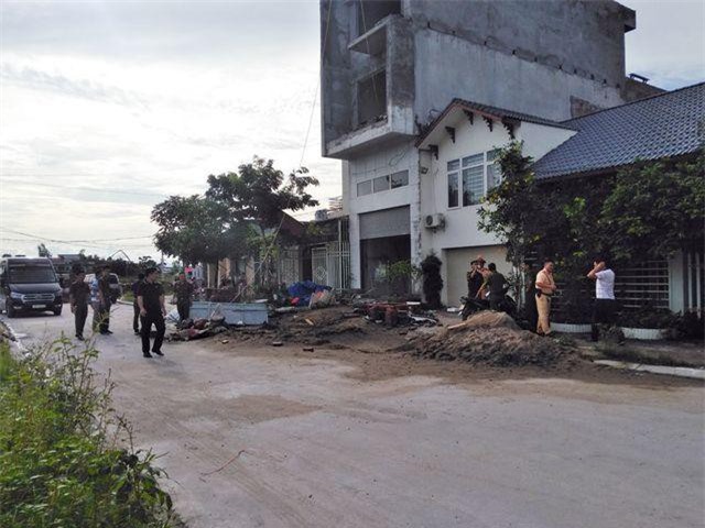 Quảng Ninh: 2 nhóm côn đồ truy sát, nổ súng thị uy nhau trên phố