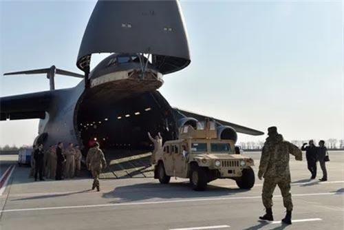 Mỹ viện trợ quân sự 250 triệu USD cho Ukraine