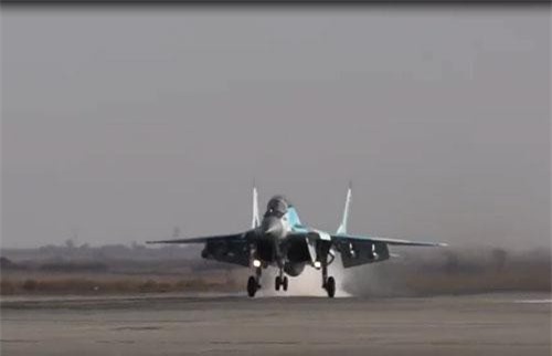 CLIP: "Chiêm ngưỡng" máy bay chiến đấu mới nhất của không quân Nga