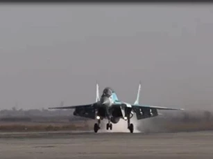 CLIP: "Chiêm ngưỡng" máy bay chiến đấu mới nhất của không quân Nga