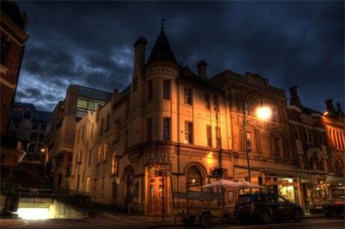 Chuyện huyền bí về khách sạn ma ám nổi tiếng nhất Australia