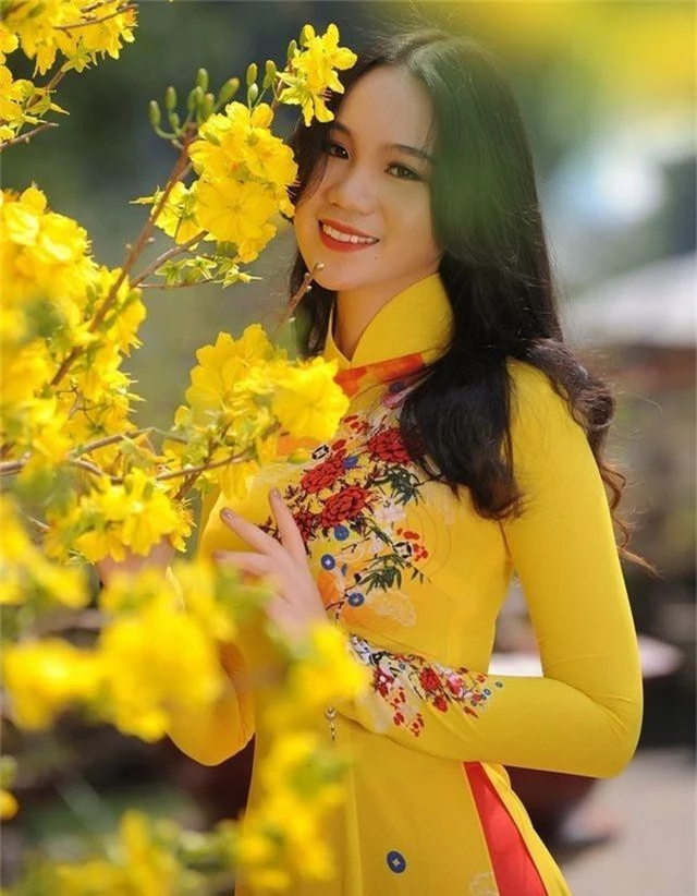 Những cô con gái tài năng, xinh đẹp, nói tiếng Anh như gió của sao Việt - 15
