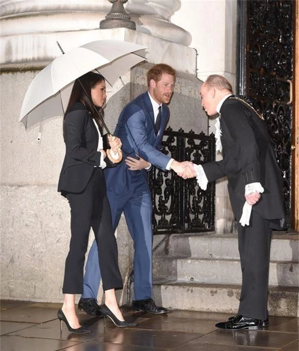 FLYNET-Prince-Harry-And-Meghan-Markle-Seen-Arriving-At-The-Endeavor-Fund-Awards-In-London