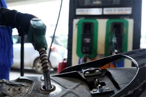Xăng dầu liên tục giảm sẽ tác động nhanh đến chi tiêu tiêu dùng