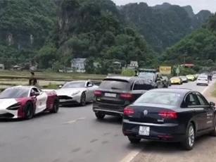Người dân có được gắn còi hụ và đèn nháy lên xe giống cảnh sát giao thông?