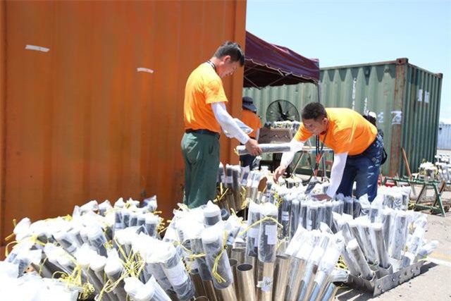 Khám phá kho pháo hoa của đội Anh và Trung Quốc tại Lễ hội pháo hoa quốc tế Đà Nẵng 2019