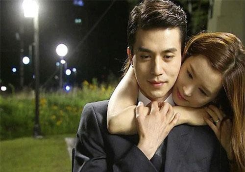 3 dấu hiệu cực dễ nhận biết cho thấy người đàn ông của bạn đã thay lòng đổi dạ