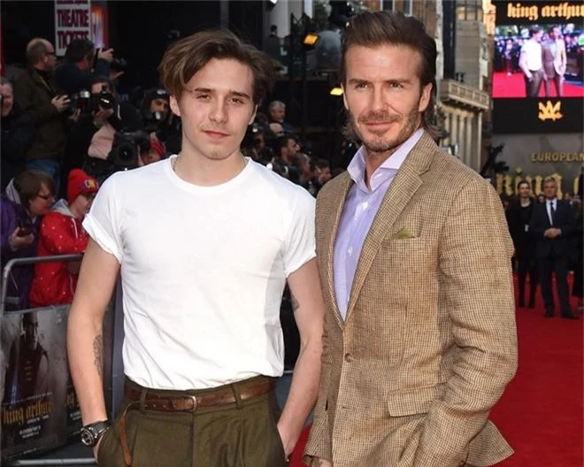 Con trai cả Brooklyn gây thất vọng vì yêu mù quáng, David Beckham chuyển sang o bế cậu hai Romeo Beckham? - Ảnh 6.