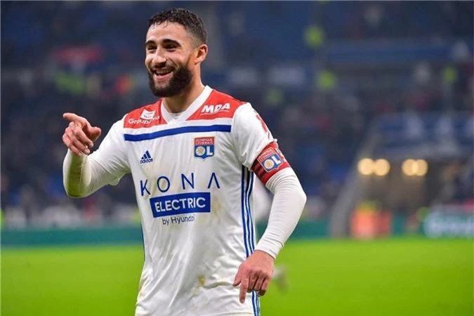 HLV Klopp có câu trả lời cuối cùng cho Chủ tịch Henry về việc chiêu mộ Nabil Fekir