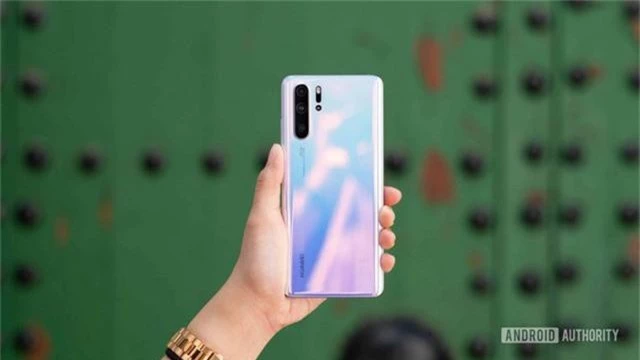 Huawei cam kết hoàn tiền nếu smartphone biến thành cục gạch - Ảnh 2.