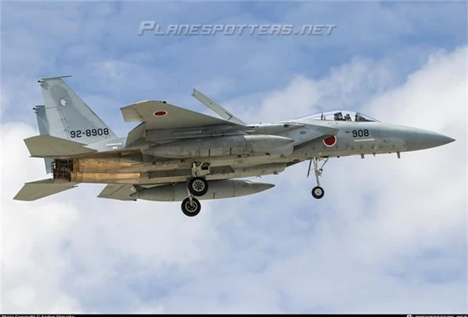 Nhat dang co trong tay bao nhieu tiem kich hang nang F-15?-Hinh-9