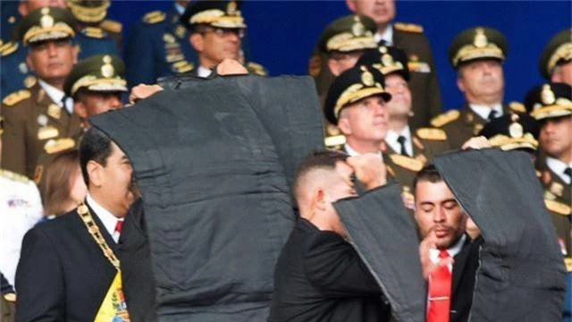 Tổng thống Venezuela tố nước ngoài bơm 20 triệu USD nhằm ám sát ông - 1