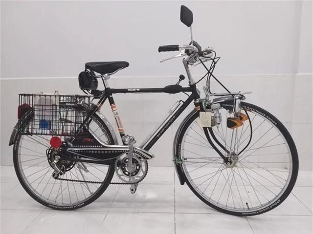 Xe đạp “thủy thủ” chưa lăn bánh sau 55 năm có giá trăm triệu ở TPHCM - 2