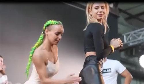 CLIP: Cuộc thi "kỳ quái" có 1 không 2 của gái xinh Nga