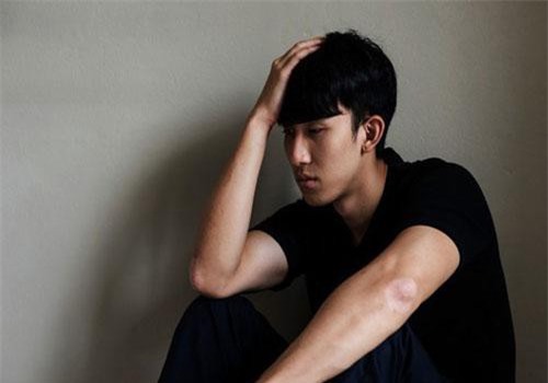 23 giờ đêm, lang thang khắp nơi tìm vợ mà không thấy, vừa trở về nhà, tôi đã nhận được món quà đặc biệt từ một người đàn ông xa lạ