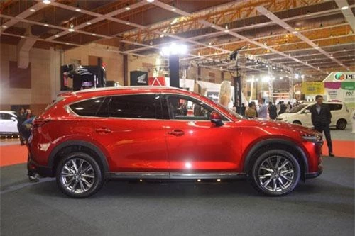 Mazda CX-8.