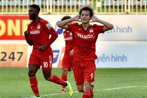 Siêu phẩm của Văn Toàn lọt top 10 bàn thắng đẹp nhất lượt đi V.League 2019