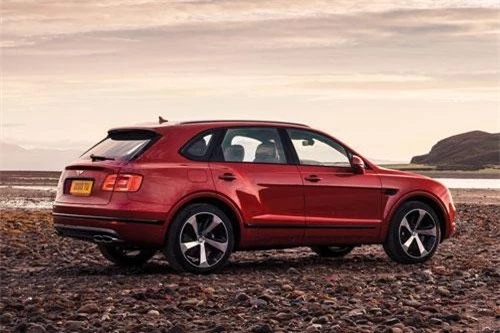 7. Bentley Bentayga.