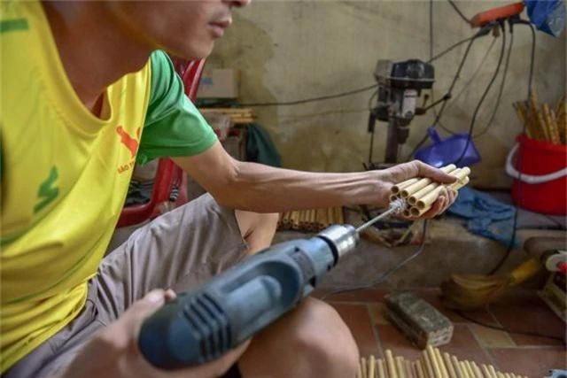 Mục sở thị quy trình làm ống hút tre xuất khẩu mang về tiền tỷ mỗi tháng của 8X Việt - 10