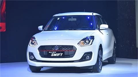 Suzuki Swift bất ngờ giảm giá mạnh xuống ngang ngửa với Honda Brio RS