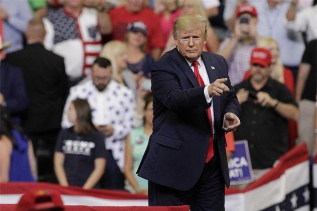 Trump chuyển từ chiến tranh thương mại sang chiến tranh tiền tệ