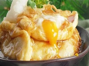 Cách làm trứng chiên sốt mặn ngọt kiểu Nhật siêu dễ