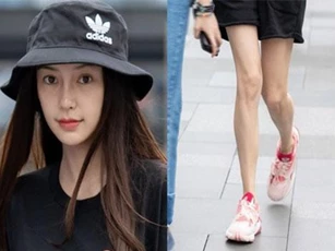 Tranh cãi với hình ảnh Angela Baby gầy đét, chân xương xẩu, nhan sắc bị ví như hotgirl mạng sửa mặt