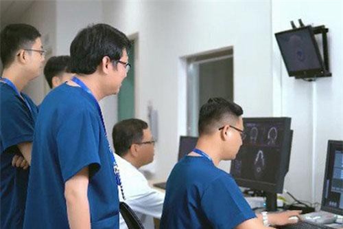 Bệnh viện đầu tiên Việt Nam áp dụng trí tuệ nhân tạo điều trị đột quỵ