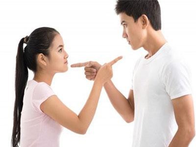 Sau 5 năm ruồng rẫy vợ con, chồng quay lại xin tha thứ