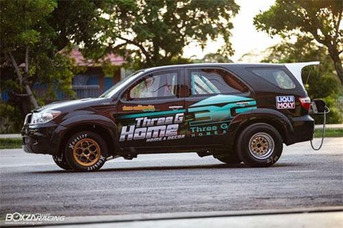 Toyota Fortuner đời đầu độ “quái thú”, mạnh hơn 800 mã lực