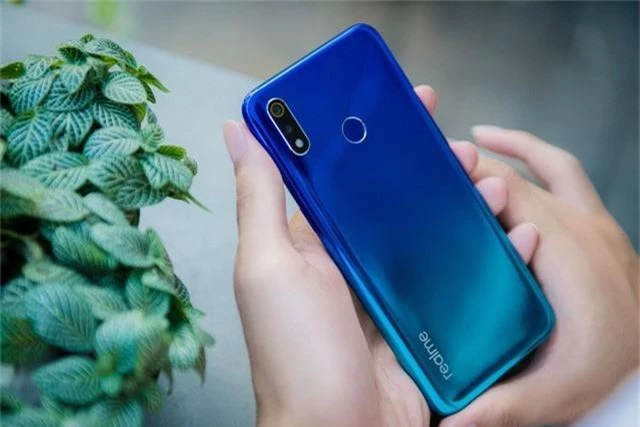 Realme 3 Pro chính thức lên kệ: Chip Snapdragon 710, màn hình giọt nước, giá từ 6,49 triệu đồng - Ảnh 2.