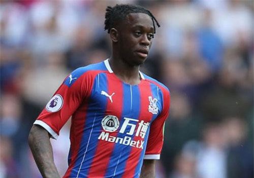 Mục tiêu số 1 của MU từng được Mourinho “chấm” dù mới chơi… 2 trận