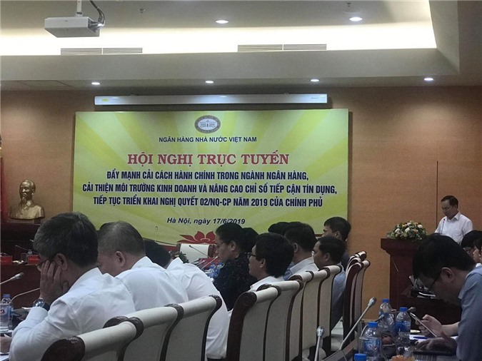 Ngân hàng cần công khai thủ tục vay vốn trên website chính thức