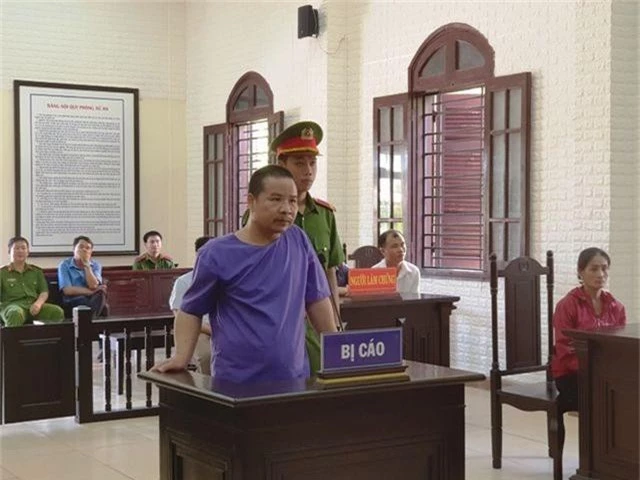 Trần Đức Toàn tại phiên tòa.