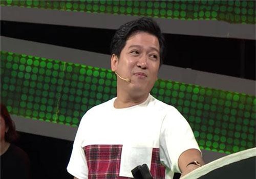 CHUY&#x1EC6;N SHOWBIZ (23/6): Tr&#x1B0;&#x1EDD;ng Giang v&#xF4; duy&#xEA;n khi h&#x1ECF;i chuy&#x1EC7;n &#x111;&#x1EDD;i t&#x1B0; M&#x1EA1;c V&#x103;n Khoa, Nam Em ti&#x1EBF;t l&#x1ED9; l&#xFD; do li&#xEA;n quan &#x111;&#x1EBF;n y&#xEA;u &#x111;&#x1B0;&#x1A1;ng khi&#x1EBF;n ai c&#x169;ng gi&#x1EAD;t m&#xEC;nh