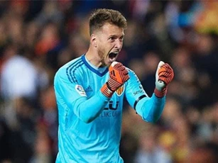 Barcelona vô tình có tân binh đầu tiên theo cách ít ai ngờ đến