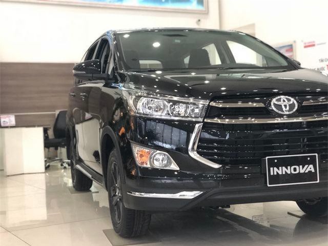 Giảm giá mạnh, Toyota vẫn không cứu vãn được doanh số