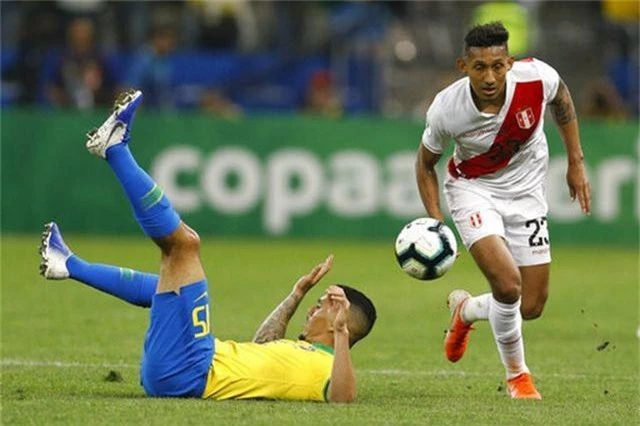 Brazil 5-0 Peru: Chiến thắng tưng bừng - 3