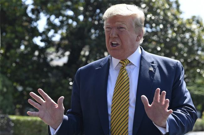 Tổng thống Mỹ Donald Trump bất ngờ hoãn kế hoạch trục xuất người nhập cư